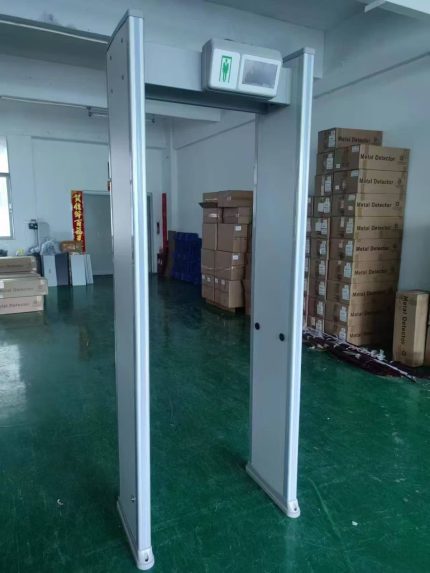33 x Zone Touch screen walk through metal detector , Security Equipment for School , Airport , college University hotels and many more